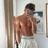 You Love Hot Men profil fotoğrafı