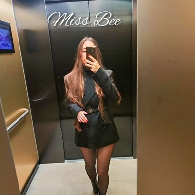 Miss Bee's profile picture