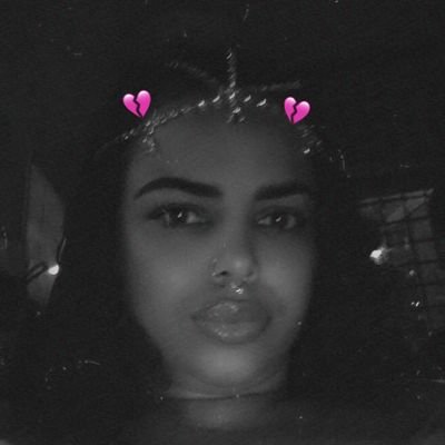 Yellashay88's profile picture