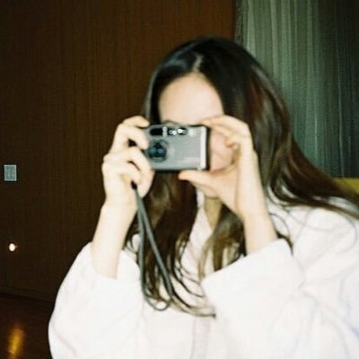 ^it's me^vousme🌙♡'s profile picture