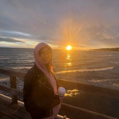 Mrs. Roboto 🦄's profile picture