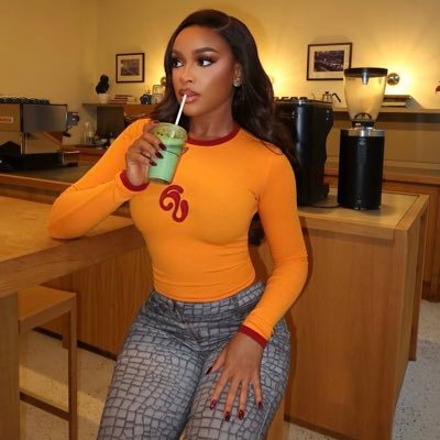 Miss rapunzel's profile picture