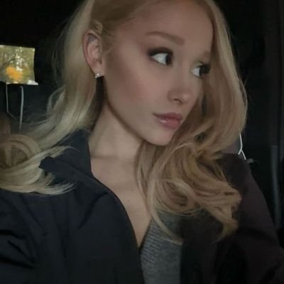 clari's profile picture