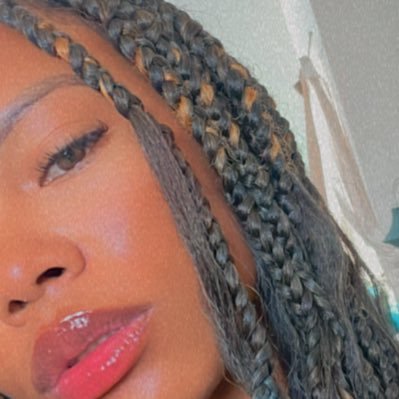 Nia B's profile picture