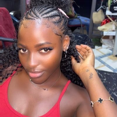 yaasabinanaa's profile picture