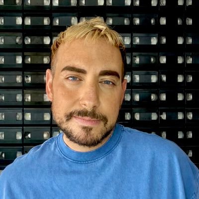 Adry Hilton 📼's profile picture