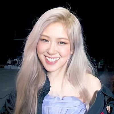 rose's profile picture