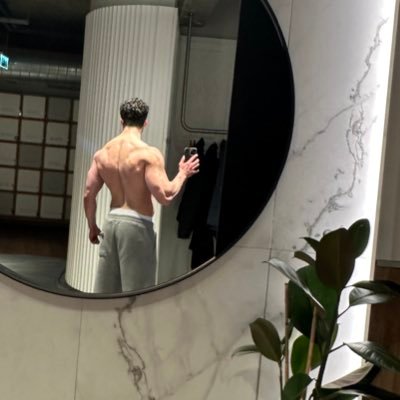 wwsett's profile picture