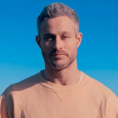 brett goldstein's profile picture