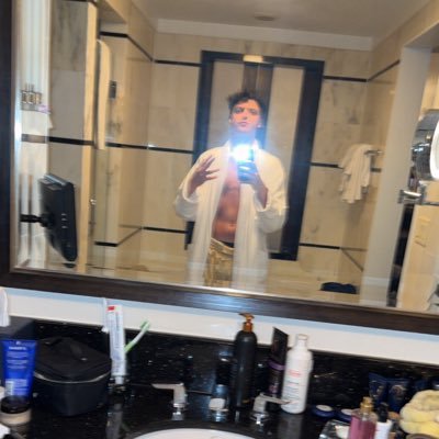 Heey's profile picture