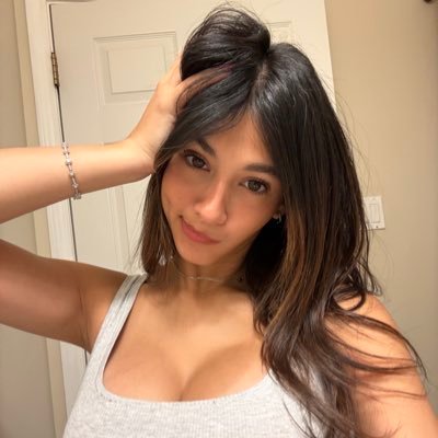 Ella Bailey's profile picture