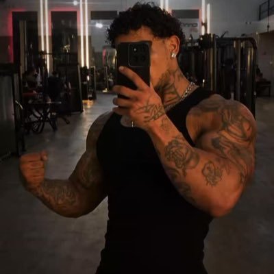 pau GG 🍆😈's profile picture