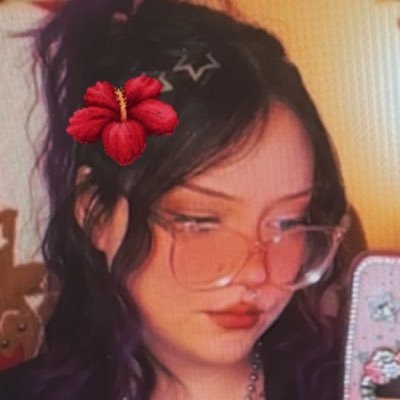 joulinara 🏳️‍🌈's profile picture