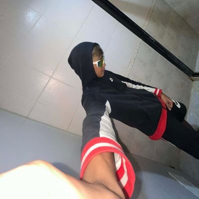 ⚡'s profile picture