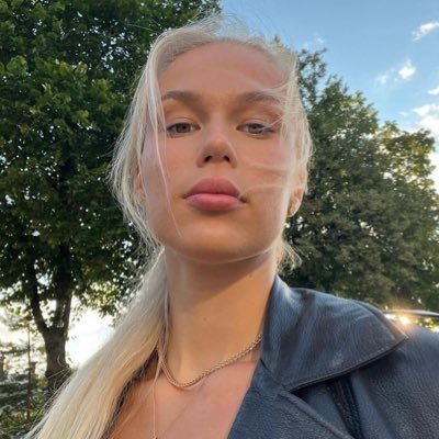 rozanova's profile picture