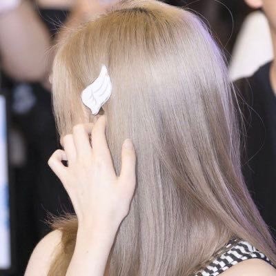 yu ྀིྀིྀིྀིྀི's profile picture