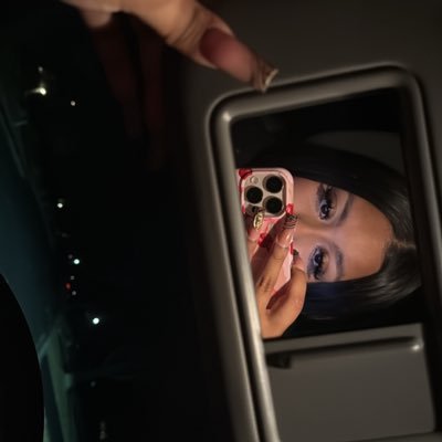 ༺♡༻'s profile picture