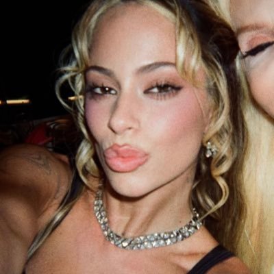 lorena's profile picture