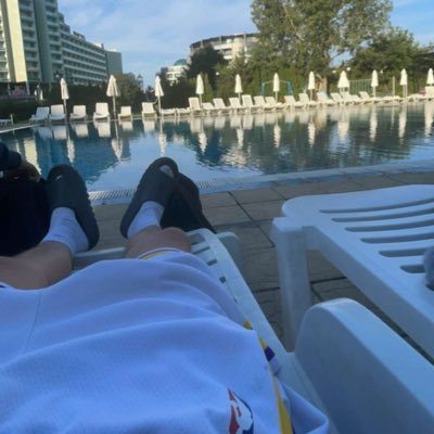 Young Master 06 👑's profile picture