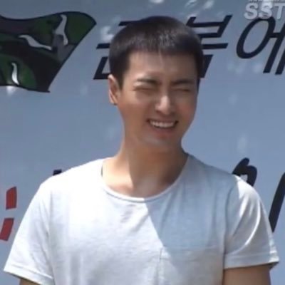 둥's profile picture
