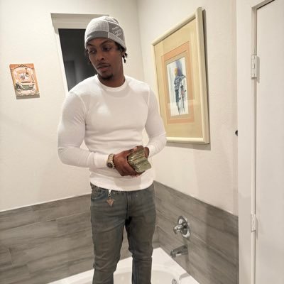 Boss Lazerick 🚀's profile picture