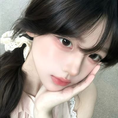 alora's profile picture