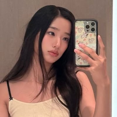 sᴀʀᴀʜ ♡'s profile picture