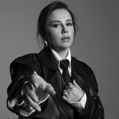 mervezby's profile picture