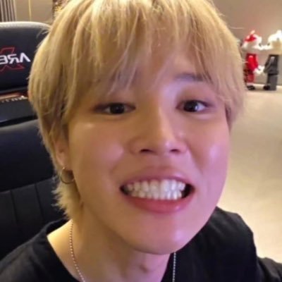 7's profile picture
