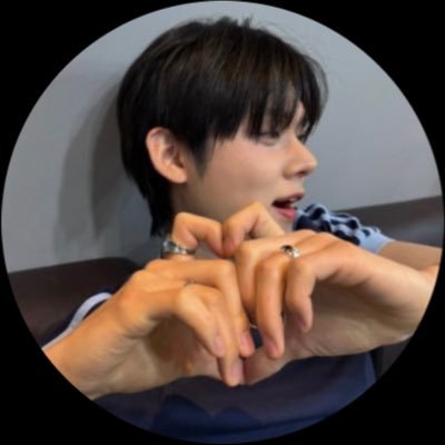 7th year: ioana ★'s profile picture