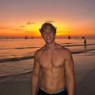 Max's profile picture