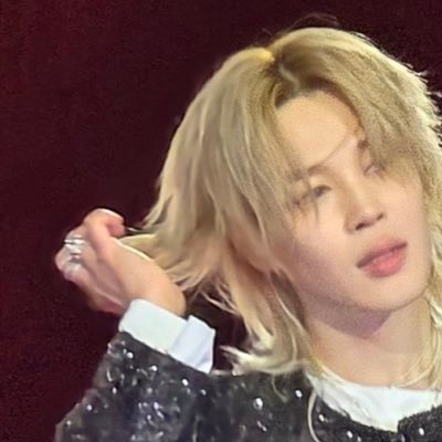 dollie 🐰🐥's profile picture