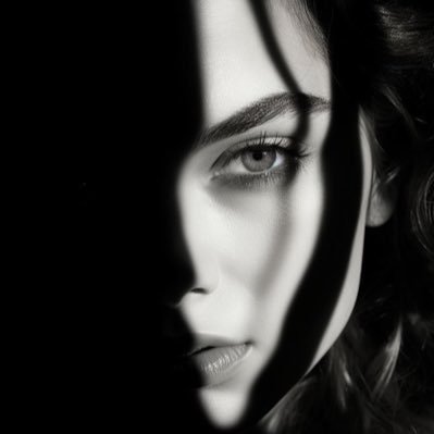 روماڤ's profile picture