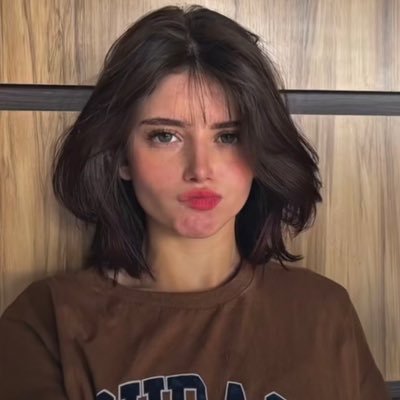 نُ's profile picture
