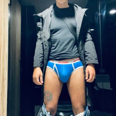 pongsakaa's profile picture