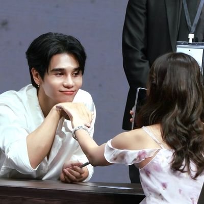 มัมหมีหญิงช้อย ≽^•⩊•^≼'s profile picture