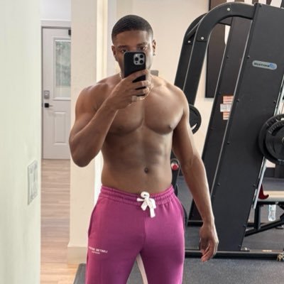 king_E95's profile picture