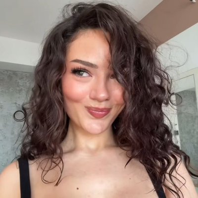 Zehra's profile picture