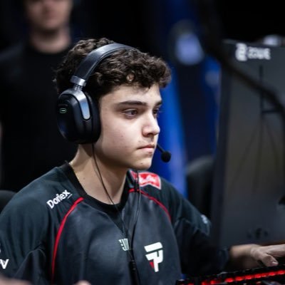Snowzincs's profile picture