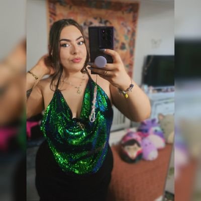 Jade with the cute toes🌸💁‍♀️ 🇬🇧👣°⋆☽˚'s profile picture