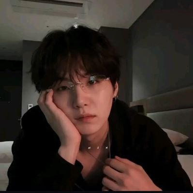 nat 🪭 VAI VER O BTS 🇧🇷🇨🇱's profile picture