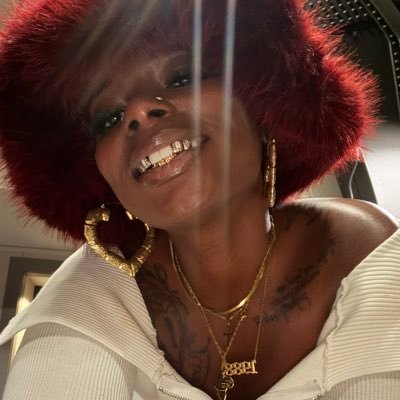 The Plump Nigga Whisperer 🪑's profile picture