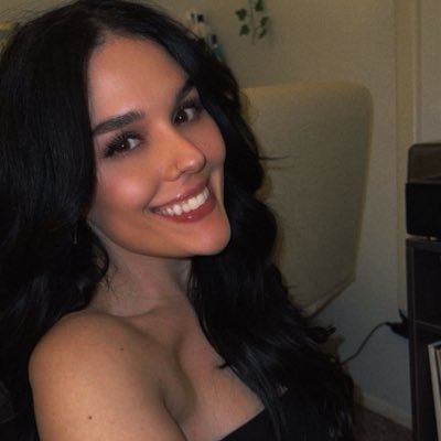 des's profile picture