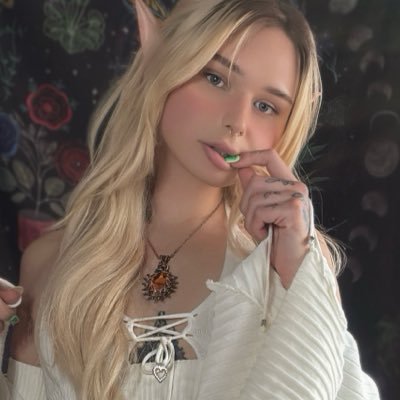 Evie 🏳️⚧️'s profile picture