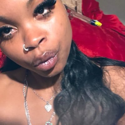Nyiaa .'s profile picture