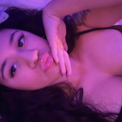 vee 🕊️'s profile picture
