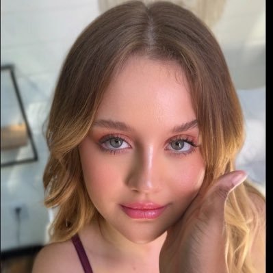 yascolombecky's profile picture