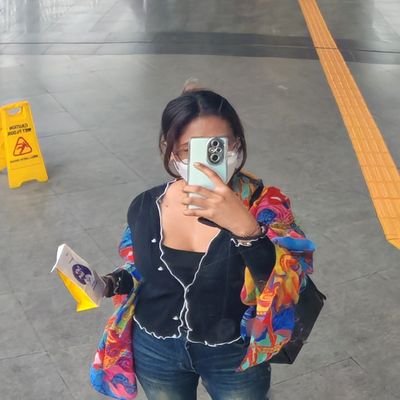 • ta •'s profile picture
