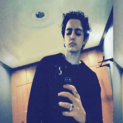 yoomrwhiteee's profile picture