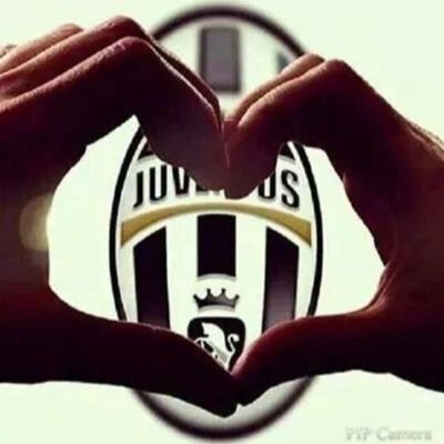 Elenoire ⚪⚫'s profile picture